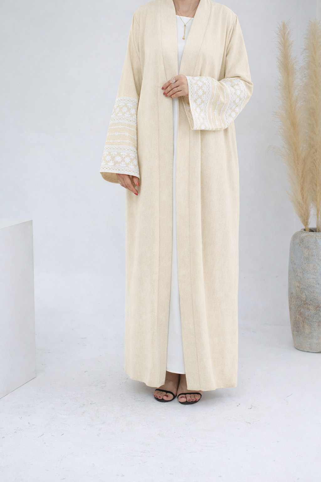 Ivory Weave Open Abaya