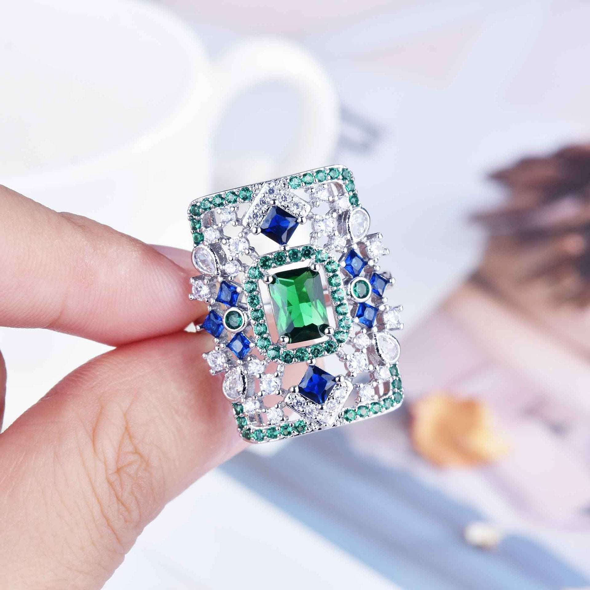 Exclusive Emerald Adjustable Ring