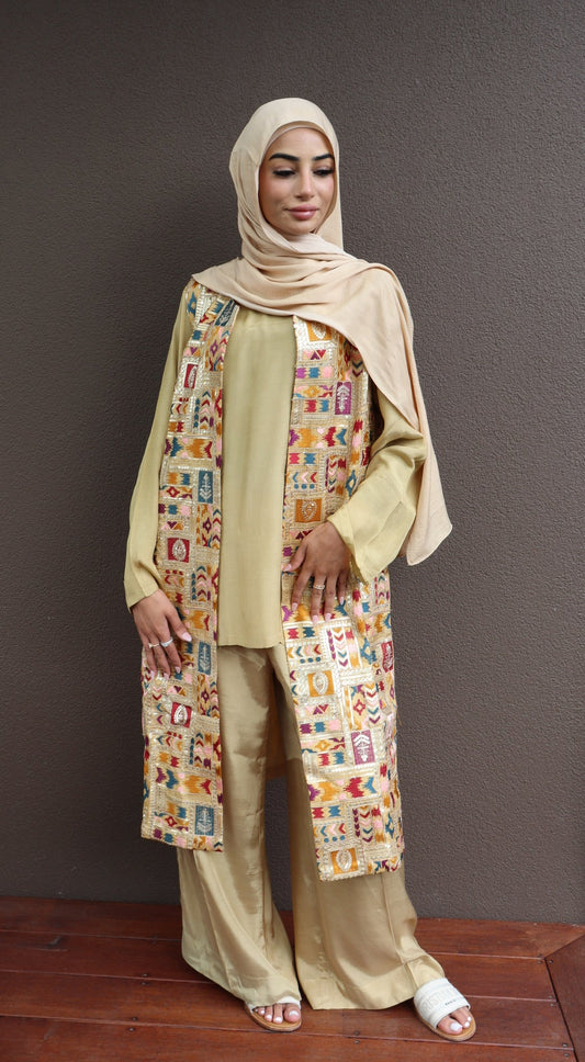 Zariya Statement Longline Vest - Gold